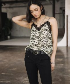 Dressovia.shop2a190fd979 1